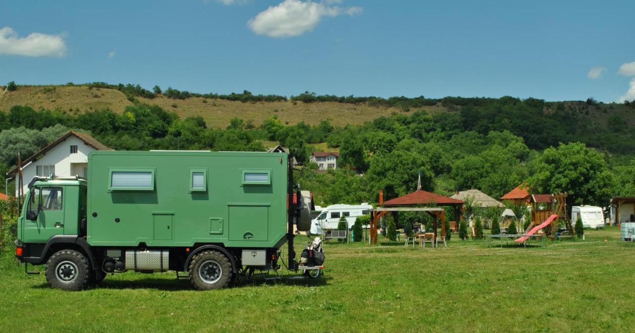 Camping La Foisor Τούρντα Εξωτερικό φωτογραφία